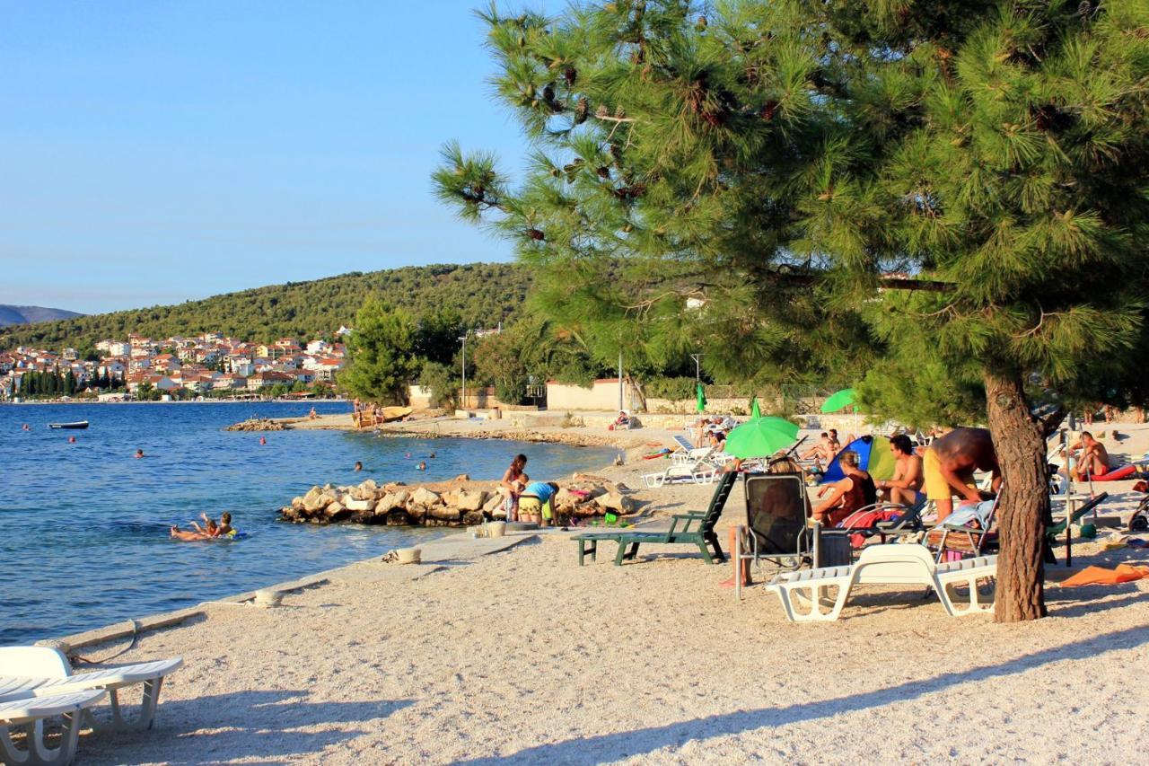 Apartments And Rooms With Parking Space Trogir - 13102 Exterior foto